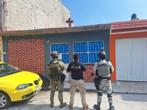 En la Col. Solidaridad, catean inmueble y aseguran metanfetamina y detienen a una persona